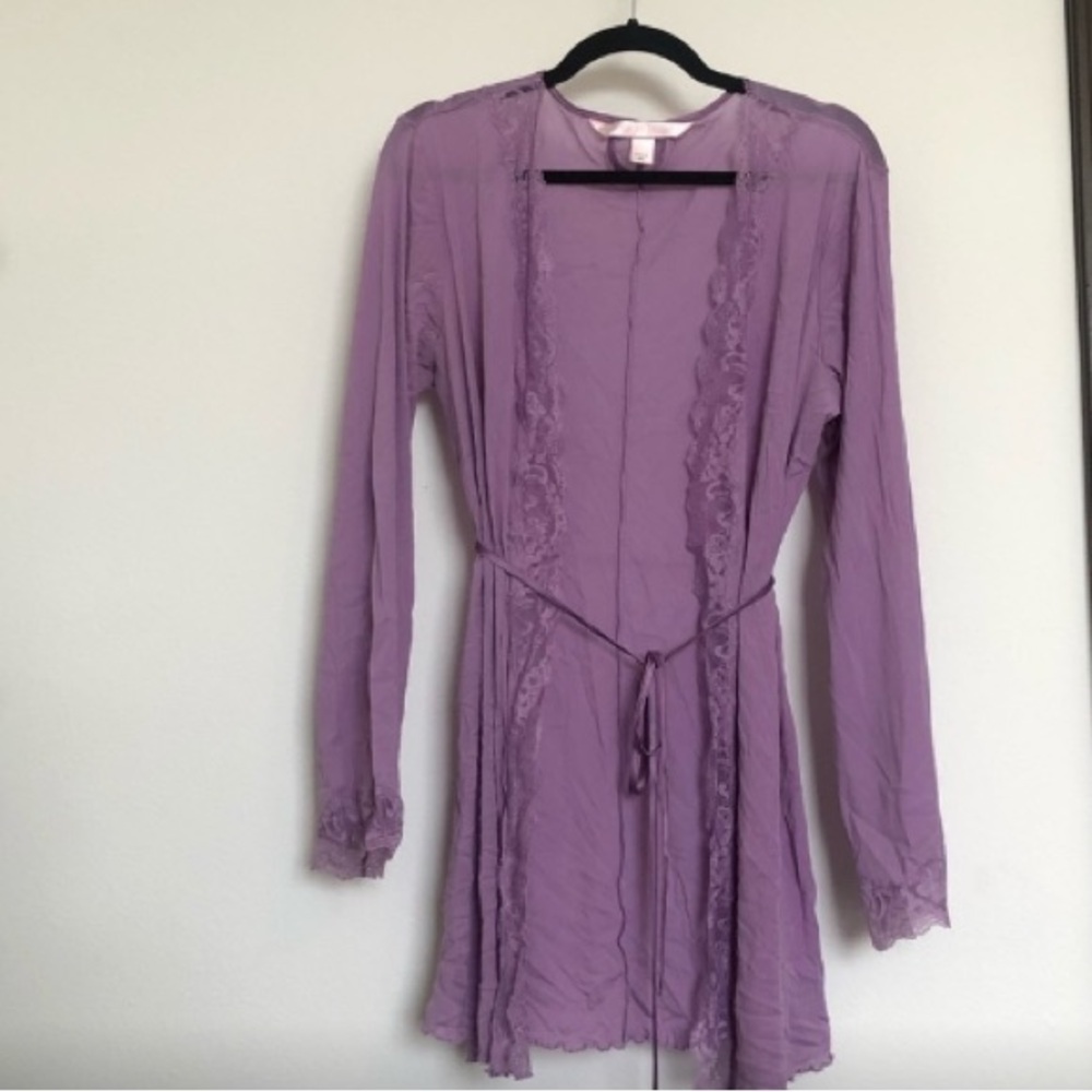4 for $20/Victoria’s Secret Lavender Robe-Size M/L